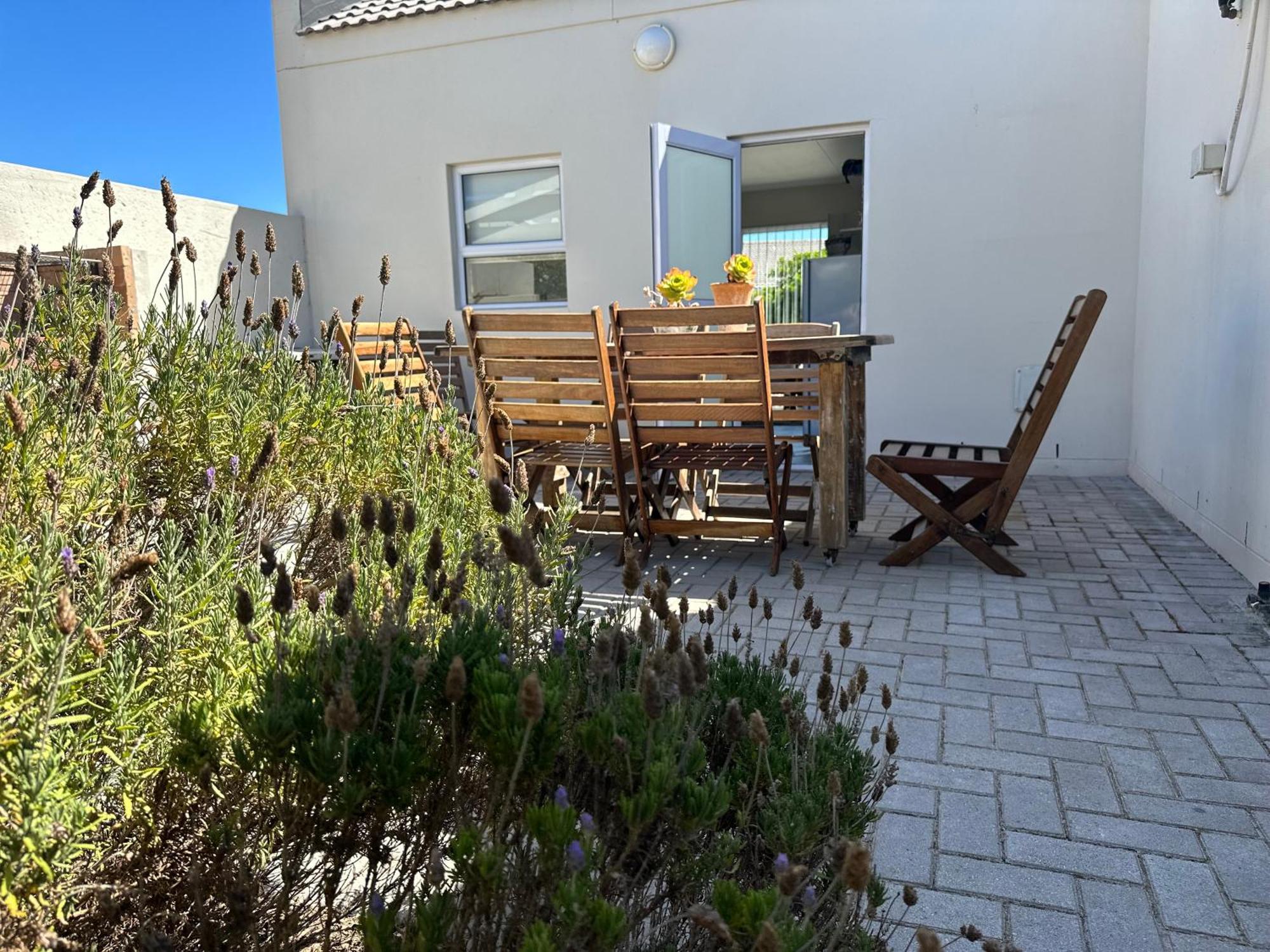 Westbed Hotel Langebaan Exterior photo